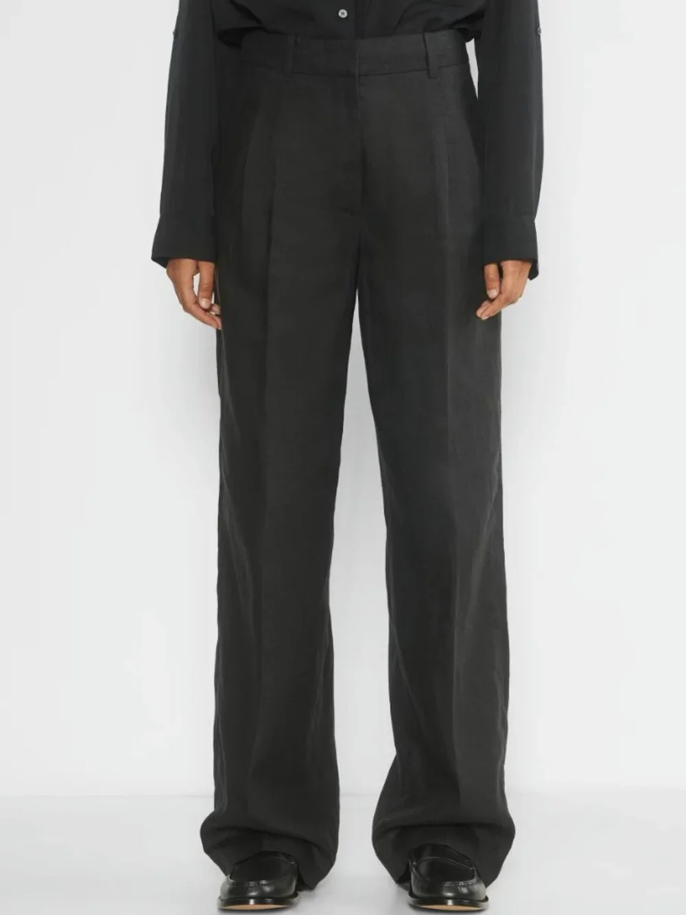 Aritzia Effortless Pant Linen Black